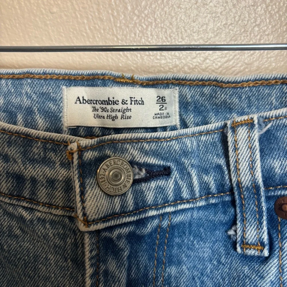 Abercromie & Fitch Women's Jeans The 90s Straight Ultra High Rise Size 26 Size 2 - Picture 3 of 6